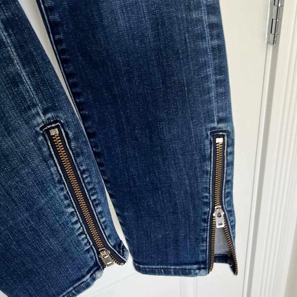 Madewell Cropped Jeans with Zippers - Picture 4 of 10